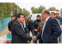 Михаил Гурман отдал дань уважения Абилю Калымбетову и посетил детский дом в Кызылорде