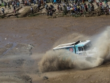 Внедорожник Astana Motorsports приблизился к ТОП-10 Дакара