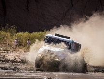 Внедорожник Astana Motorsports приблизился к ТОП-10 Дакара