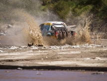 Внедорожник Astana Motorsports приблизился к ТОП-10 Дакара