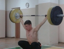 Казахстанские тяжелоатлеты готовятся к чемпионату Мира среди юниоров