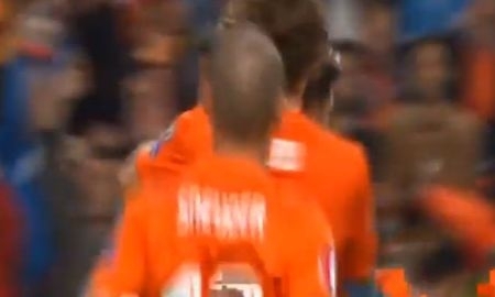 Видео гола Класа-Яна Хунтелара в матче Голландия — Казахстан