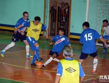 В Актау стартовал турнир по футзалу среди ветеранов