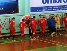 В Актау стартовал турнир по футзалу среди ветеранов