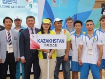 В Южной Корее подняли казахстанский флаг