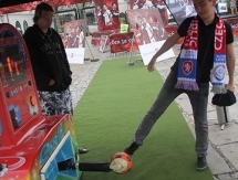 Как развлекались чешские болельщики перед матчем с Казахстаном