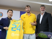 «Астана» представила новичков