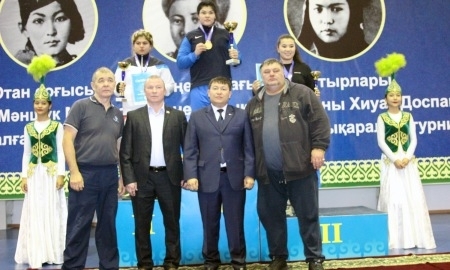 
В Атырау завершился международный турнир среди женщин