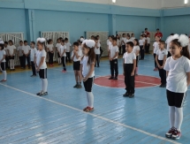 Урок «Физкульт-Ура» с олимпийским призером Сметовым прошел в Таразе