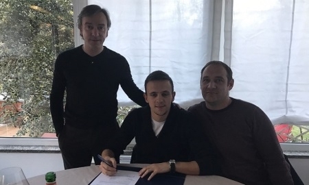 
Максимович подписал контракт с «Валенсией»