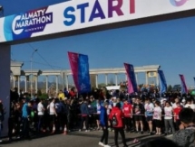 Тысячи казахстанцев приняли участие в марафоне