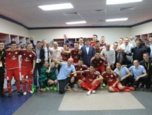 Аким Алматы поздравил футболистов «Кайрата»