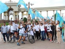 В Алматы стартовал международный веломарафон для незрячих