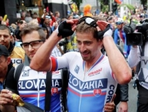 Саган посвятил историческую победу на чемпионате мира погибшему велогонщику Скарпони