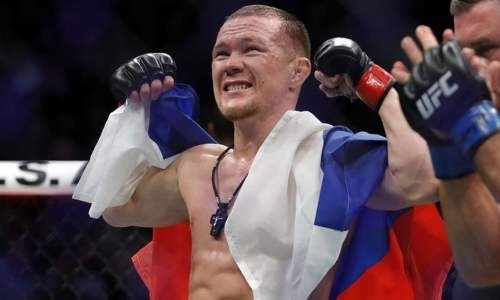 
Первый турнир UFC в Казахстане возглавит поединок непобежденного файтера из России