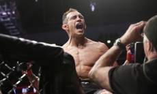 Фергюсон перед боем на UFC 249 с Гэтжи прошёл тест на коронавирус. Видео