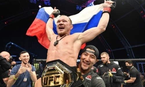 
Стали известны гонорары Яна, Усмана, Волкановски и других бойцов турнира UFC 251 с участием Жумагулова