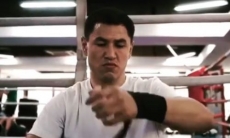 В Сети появилось видео о подготовке казахстанского боксера с 24 победами к возвращению на ринг