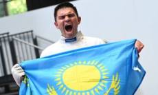 Казахстанский спортсмен расстрелял свою форму. Видео