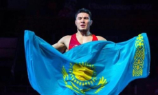 Казахстанец в четвертый раз в карьере вышел в финал чемпионата Азии по вольной борьбе