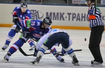 Фоторепортаж с матча КХЛ «Металлург» Мг — «Барыс» 1:2