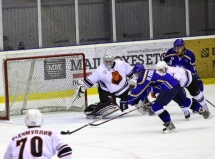 Фоторепортаж с матча ВХЛ «Казцинк-Торпедо» — «Молот-Прикамье» 2:4