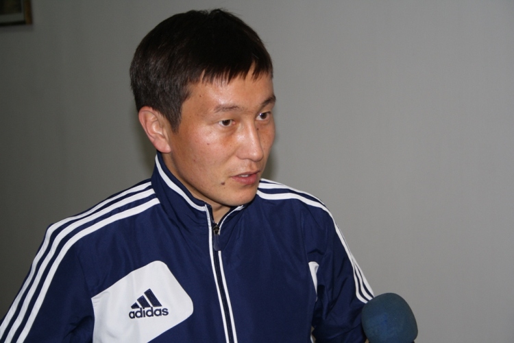 Фоторепортаж с встречи ФК «Сункар» в акимате города