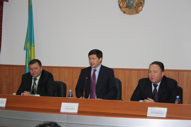 Фоторепортаж с встречи ФК «Сункар» в акимате города