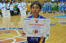 На паркете — школьники!