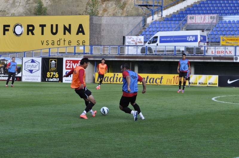 Фоторепортаж с тренировки перед матчем Лиги Чемпионов «Слован» — «Шахтер»