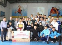 Удар, еще удар