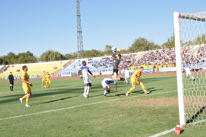 Фоторепортаж с матча 22-го тура Премьер-Лиги «Ордабасы» — «Кайрат» 0:0