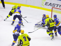 Фоторепортаж с матча ВХЛ «Казцинк-Торпедо» — «Сарыарка» 3:5