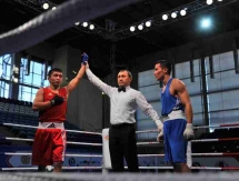 Фоторепортаж с дневной сессии четвертьфиналов чемпионата Казахстана по боксу