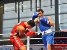 Фоторепортаж с дневной сессии четвертьфиналов чемпионата Казахстана по боксу