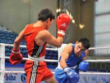 Фоторепортаж с дневной сессии второго дня четвертьфиналов чемпионата Казахстана по боксу