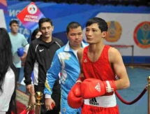 Фоторепортаж с дневной сессии полуфиналов чемпионата Казахстана по боксу