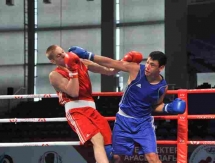 Фоторепортаж с дневной сессии полуфиналов чемпионата Казахстана по боксу