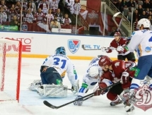 Фоторепортаж с матча КХЛ «Динамо» Рига — «Барыс» 2:3 О. Т