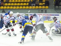 Фоторепортаж с матча ВХЛ «Казцинк-Торпедо» — «Рубин» 2:0