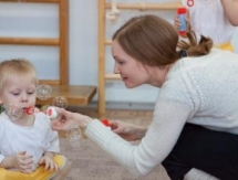 Жены игроков «Казцинк-Торпедо» посетили детский дом