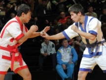 Растет популярность казахской борьбы