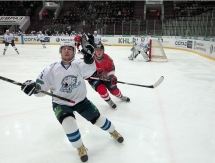 Фоторепортаж с матча КХЛ «Металлург» Нк — «Барыс» 6:8