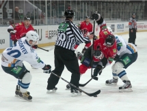 Фоторепортаж с матча КХЛ «Металлург» Нк — «Барыс» 6:8