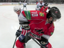 Фоторепортаж с матча КХЛ «Металлург» Нк — «Барыс» 6:8