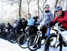 В Алматы открылся зимний велосезон