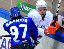 Фоторепортаж с матча МХЛ «Снежные Барсы» — «Октан» 3:1