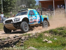 9-й этап «Дакара» испытал казахстанцев на прочность