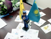 В Алматы Ольга Рыпакова приняла участие в гашении марок с изображением Олимпийских чемпионов