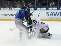 Фоторепортаж с матча КХЛ «Нефтехимик» — «Барыс» 2:1